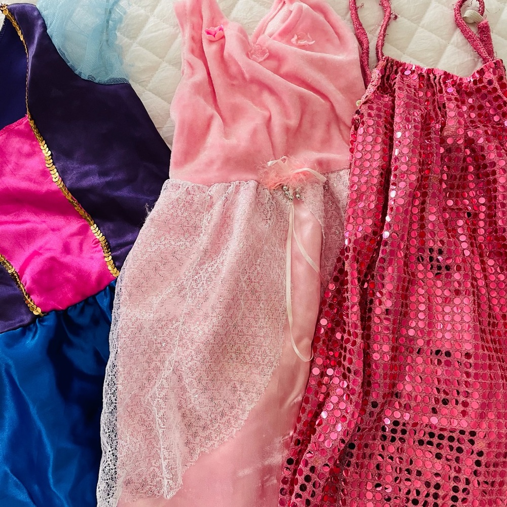 Dress up - Picture 2 of 3